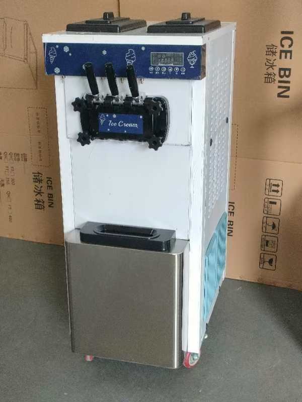 Soft Ice Cream Machine Professional Commercial Automatic Ice Cream Machine Maker 3 Flavor Soft Serve Ice Cream Machine