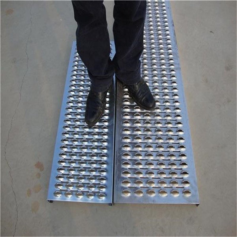 Aluminum walkway platform metal anti-slip Stairs treads grating grip strut safety grating