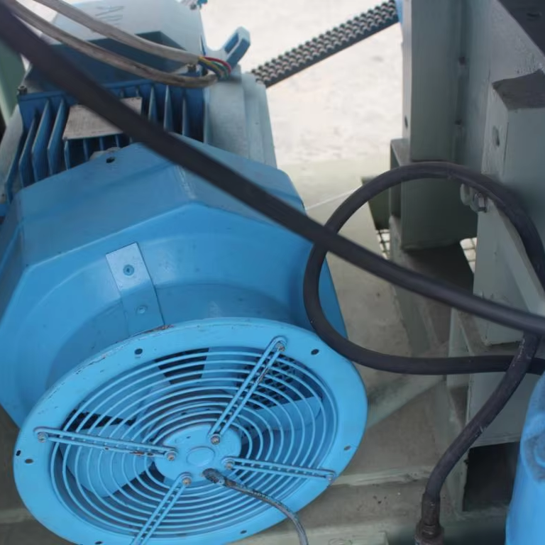 Automatic lotion milk Round bottle filling machine For Various Jar capping machine production Line