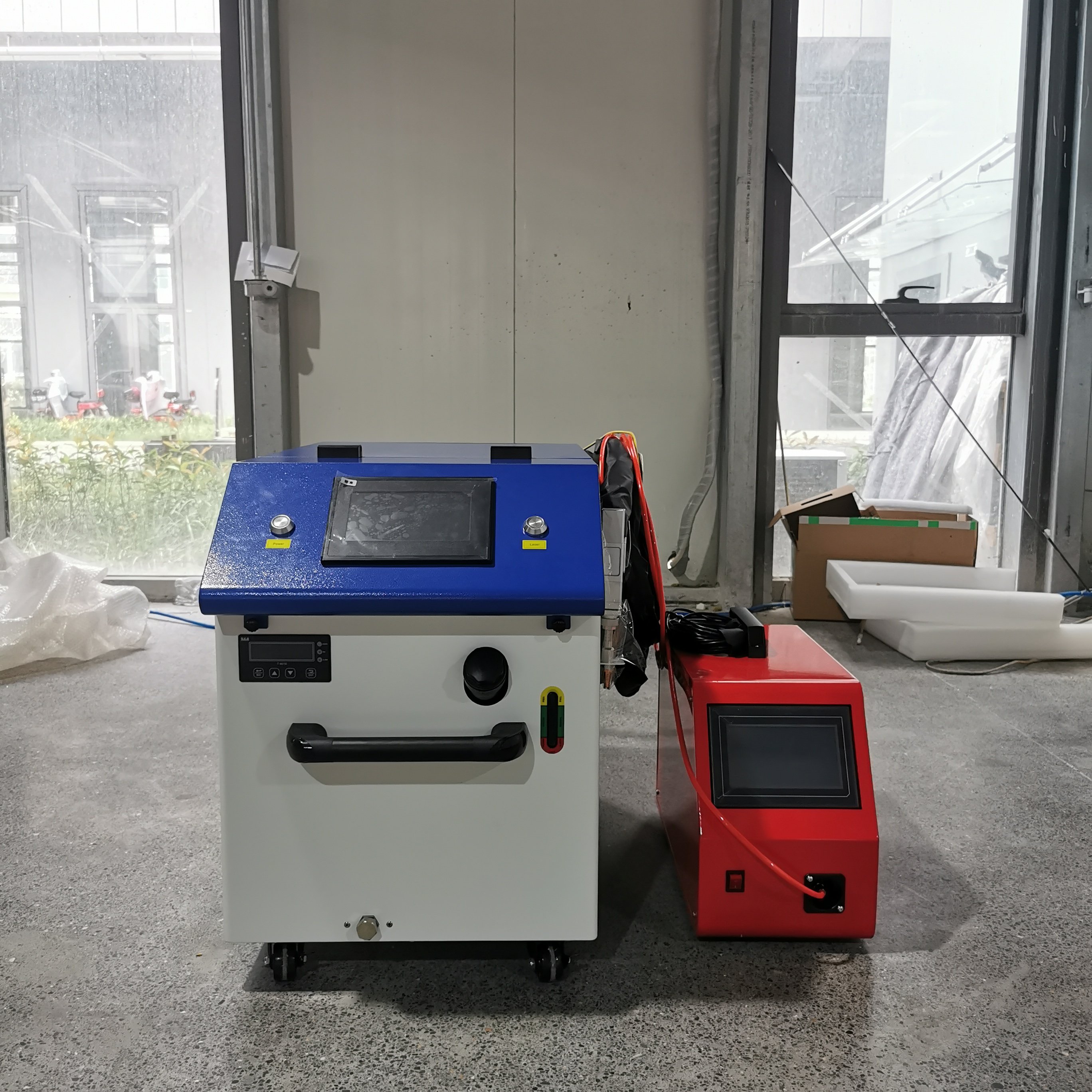 3-in-1 Handheld Fiber Laser Welder 1000w Laser Welding And Cutting Machine For Aluminum and Steel