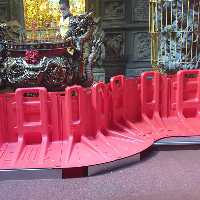 Factory Direct Sales Freestanding Flood Control Barrier Prevention Flood Protection Equipment