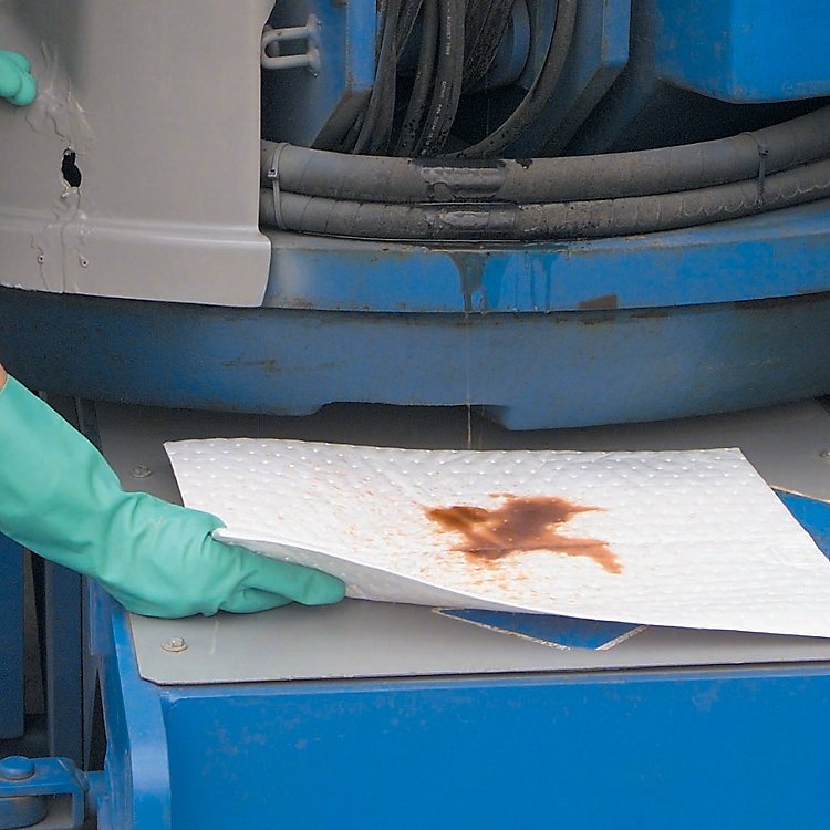 High Absorbency safety Spill Dimpled 2mm Oil Absorbent Pad For Oil Pollution Control