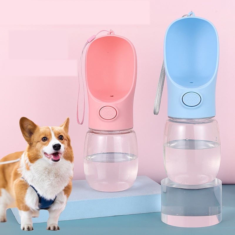Pet outdoor portable pet water cup dog and cat drinking fountain pet travel companion cup
