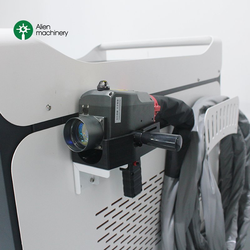 Equipped with Laser Cleaning Gun Laser Derusting Machine 500W Pulse JPT Laser Cleaner