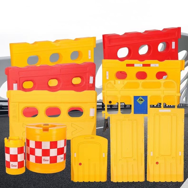 Water Filled Traffic Barrier Strong Tough Rotational Plastic WWater Filled Traffic Barrier Strong Tough Rotational Plastic Water