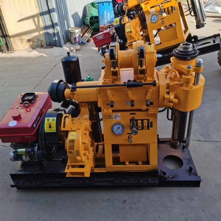 HZ-180 200m small portable Shallow hole rotary soil Exploratory water well diamond portable core drilling rig with mud pump
