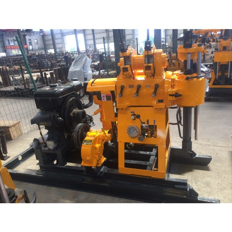 HZ-180 200m small portable Shallow hole rotary soil Exploratory water well diamond portable core drilling rig with mud pump