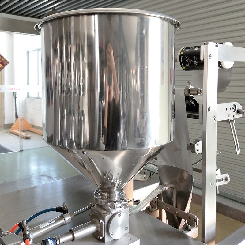 Automatic Vertical Pouch Sachet Water Filling Packing Machine Bag Water Liquid Sachet Packing Filling And Sealing Machine