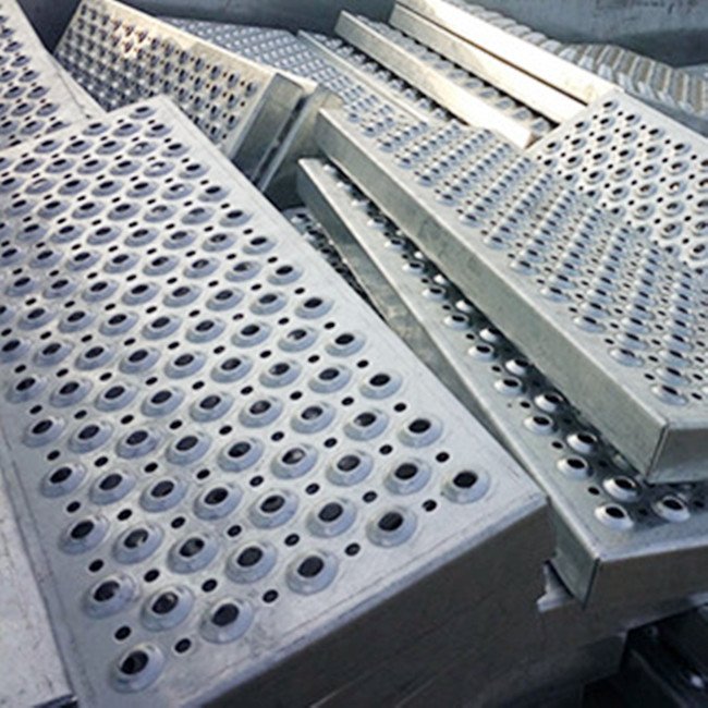 Aluminum stainless steel grip strut stair tread anti slip dimple plate for ladder rungs