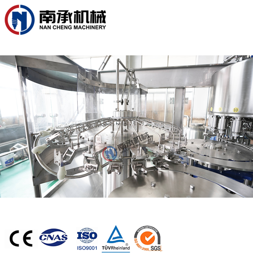 Factory price full automatic juice filling and packaging machine equipment for small business