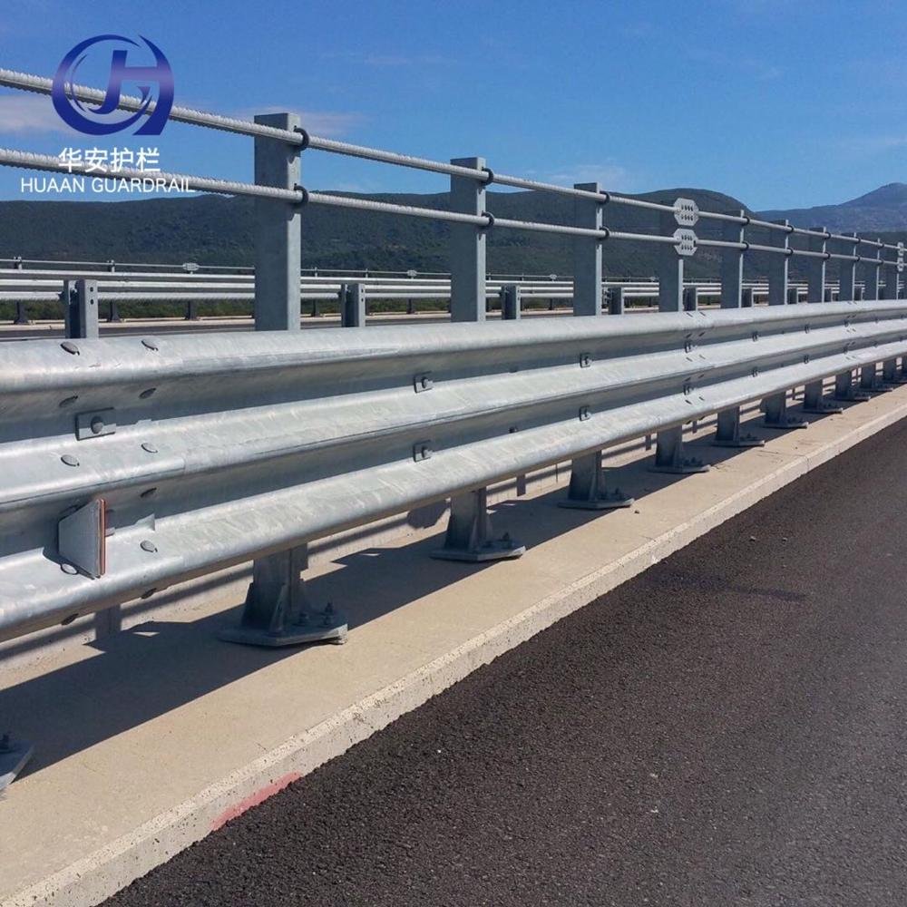 Traffic Barrier Cade BS EN 1317 water Filled Barrier High Quality Road safety Barrier High Way Used