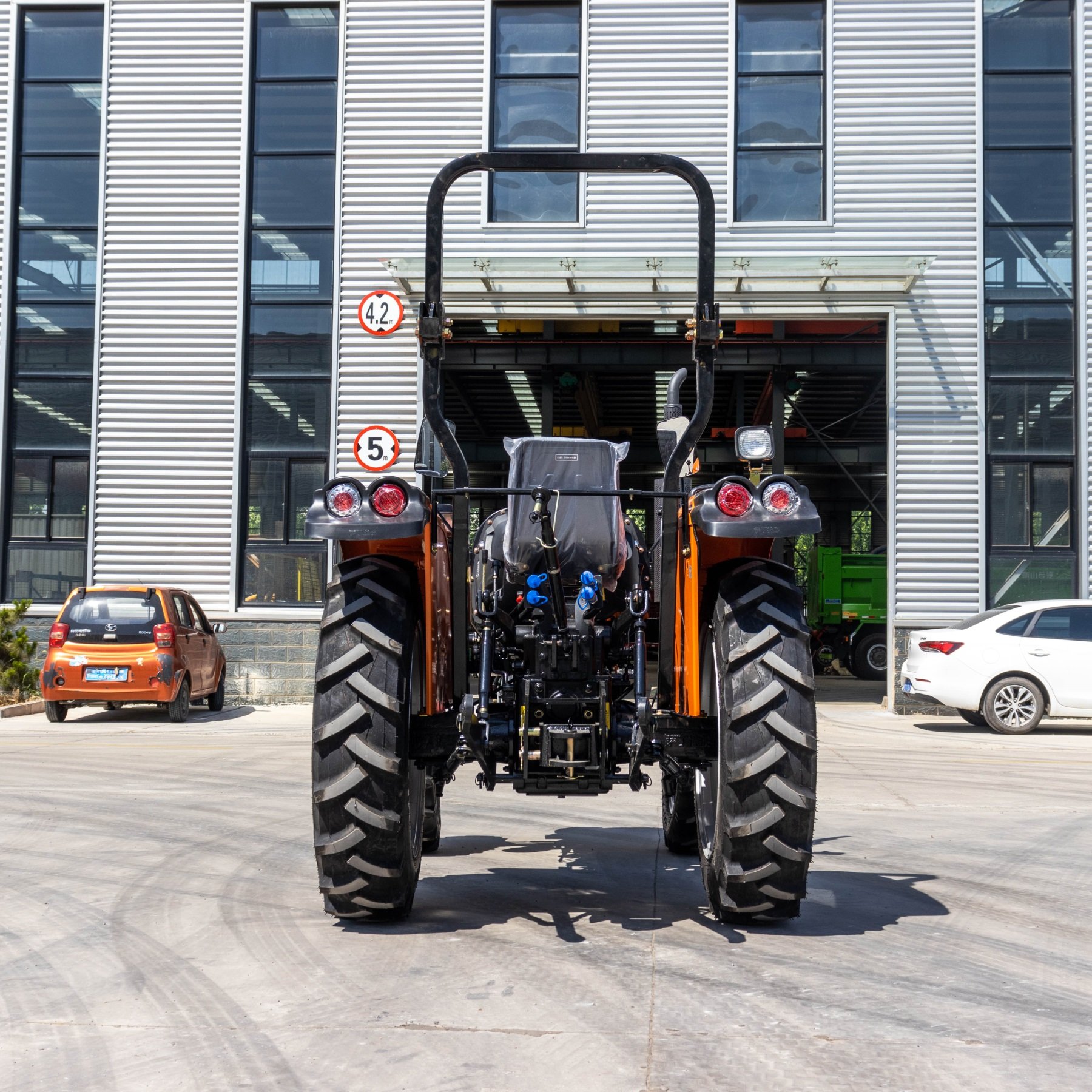 China manufacturer cheap farm tractor for sale