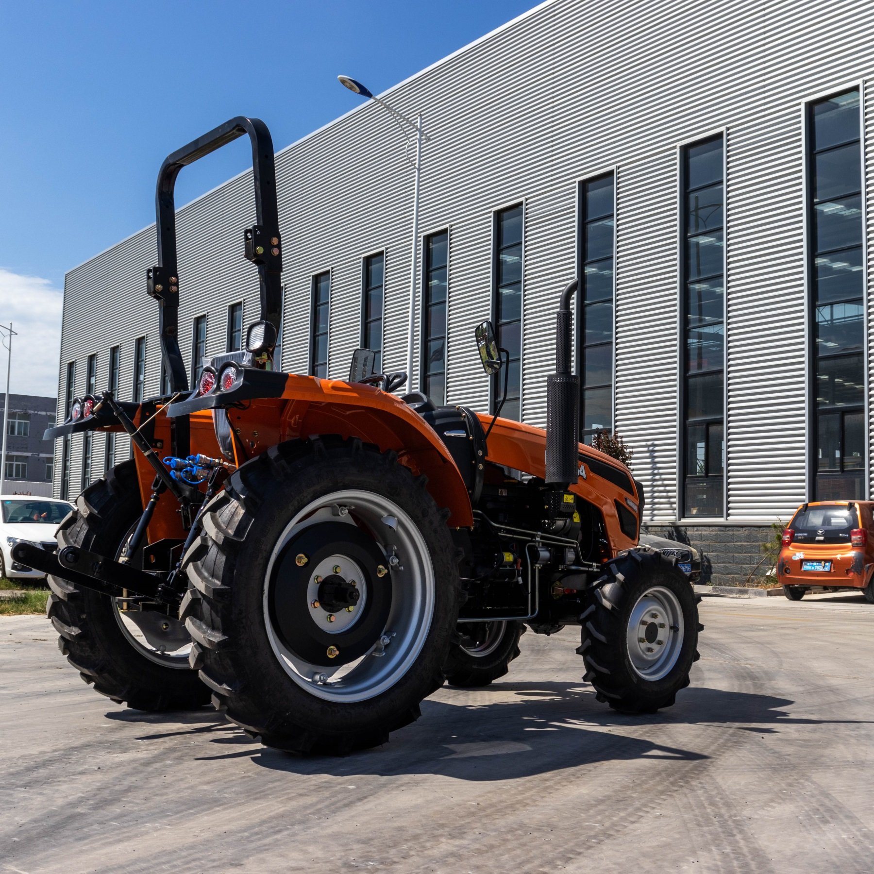 China manufacturer cheap farm tractor for sale
