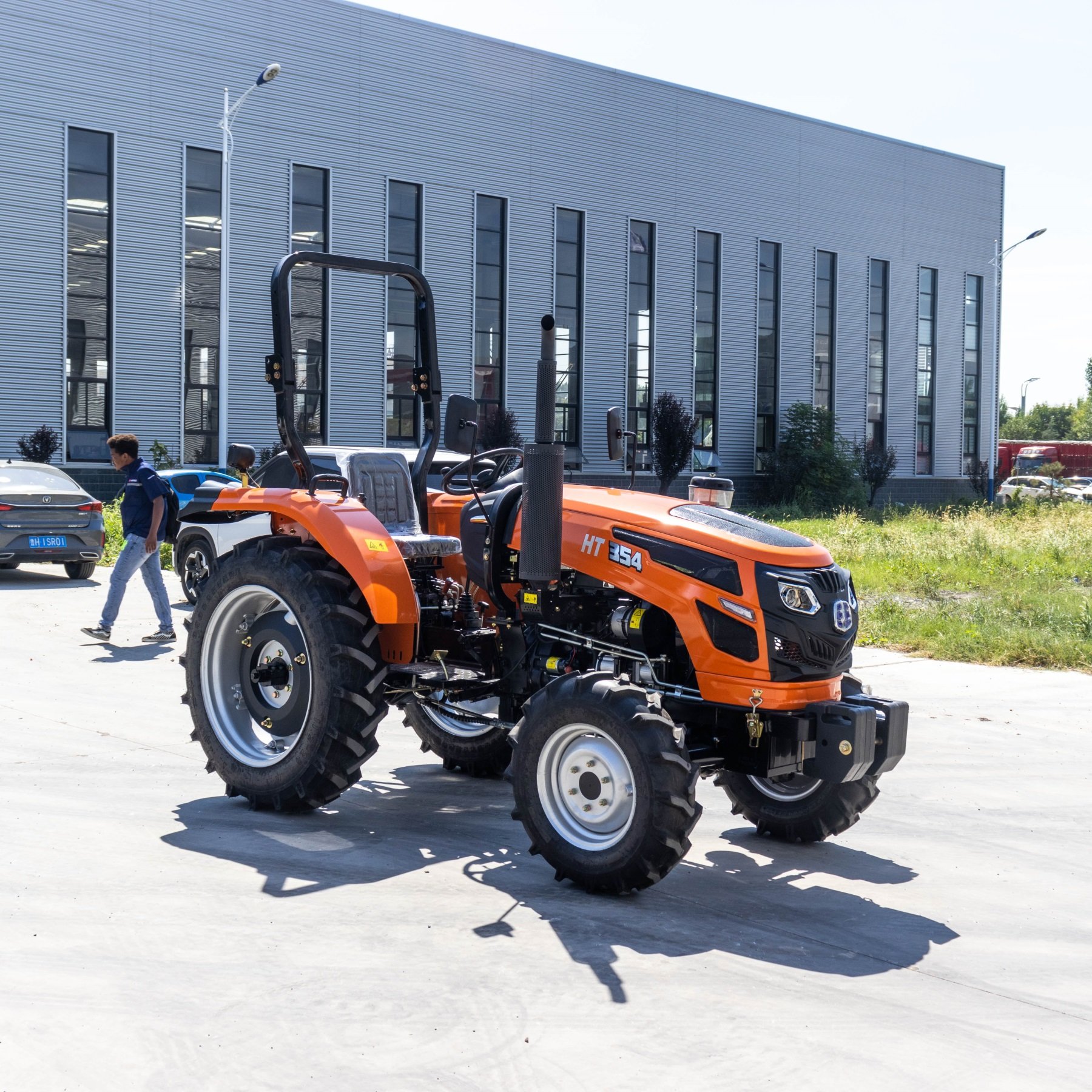 China manufacturer cheap farm tractor for sale