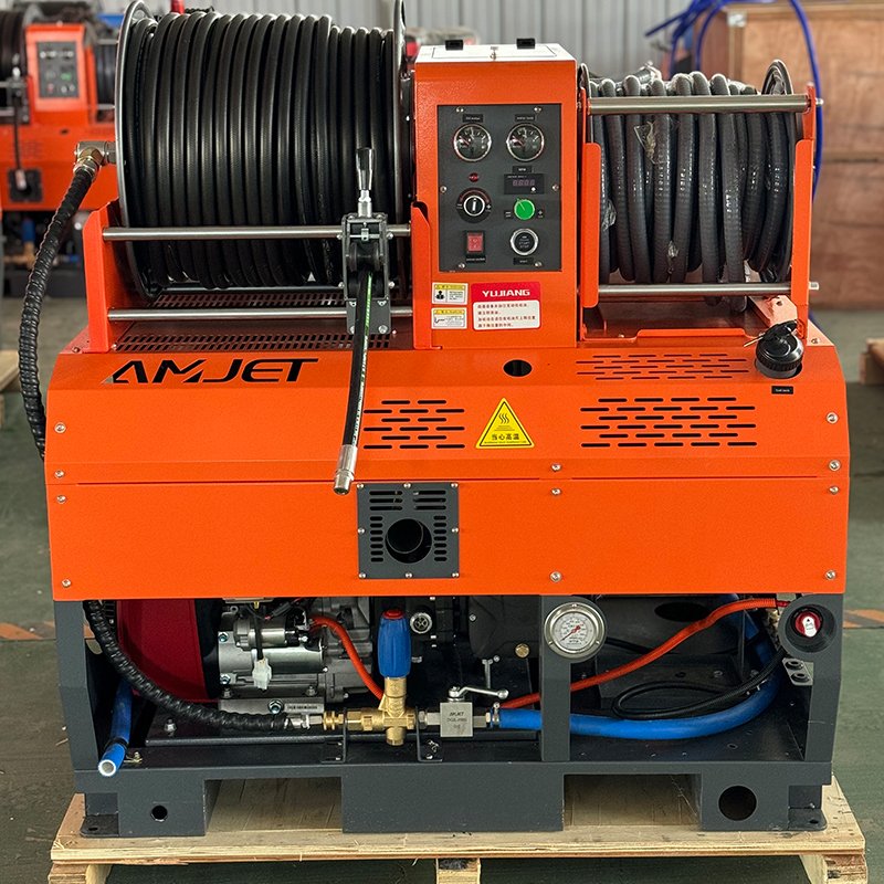 40LPM300Bar remote-controlled gasoline engine high-pressure cleaning machine community pipeline dredging sewer cleaning machine