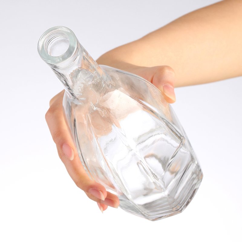 0dd Unique Shaped Wine Glass Bottles Octagonal Diamonds Glass Juice Bottle Customized Logo Beverage Clear Hot Stamping Welcom