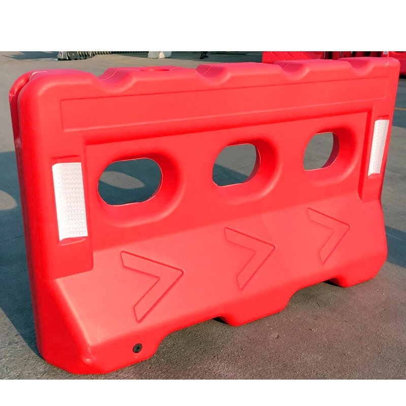 2021 Hot Sale Road Safety Plastic Water Filled Barrier Traffic Safety Water Barrier
