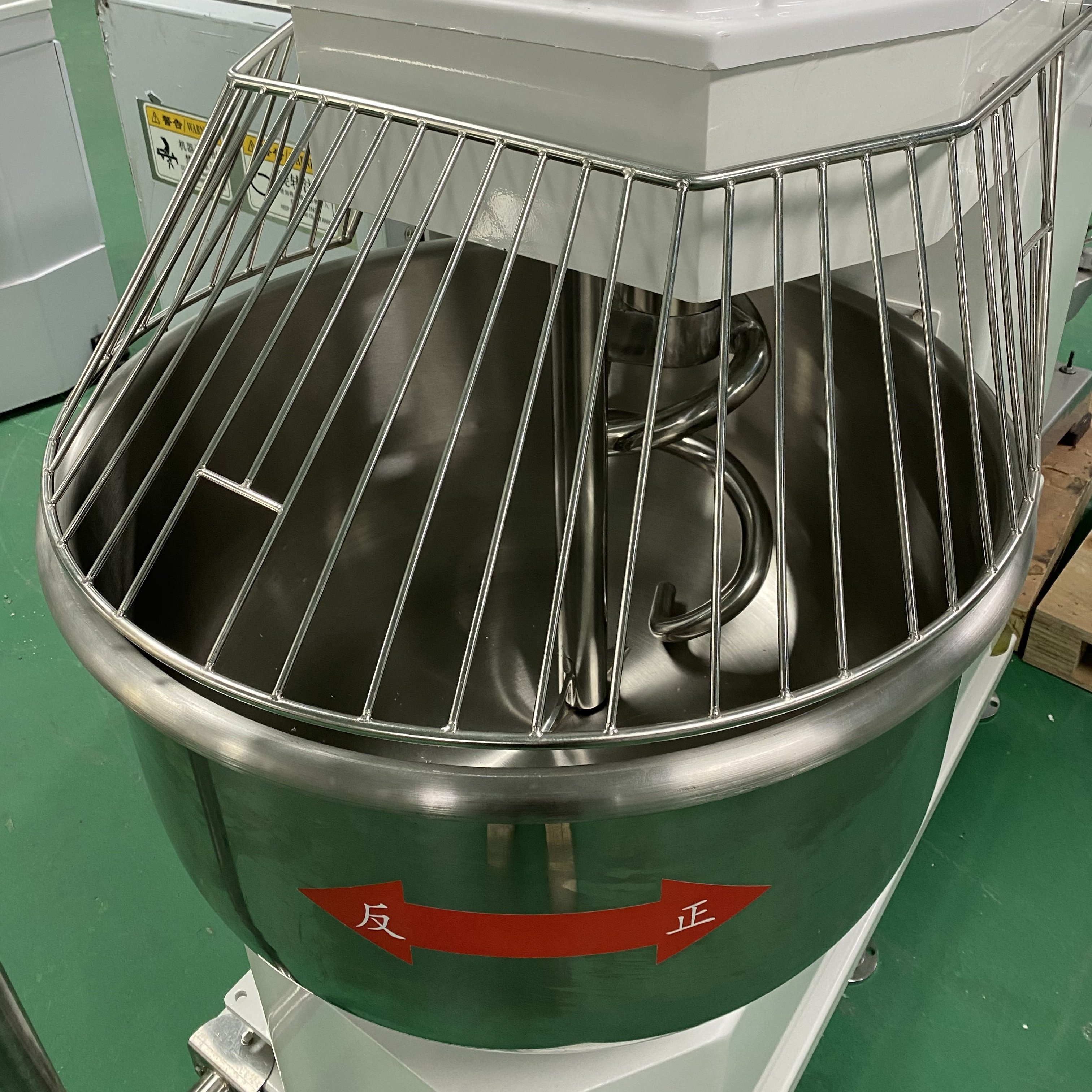 Customized 50kg 75kg 100kg 125kg 150kg Dough Kneading Machine Commercial Dough Mixer For Bakery