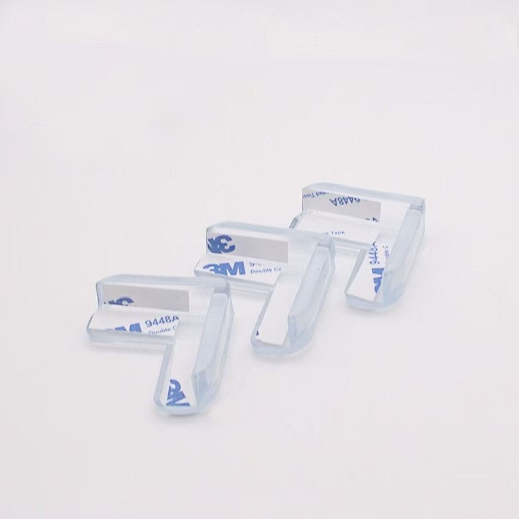 L-shaped corner protector plastic products coffee table corner to protect children's safety