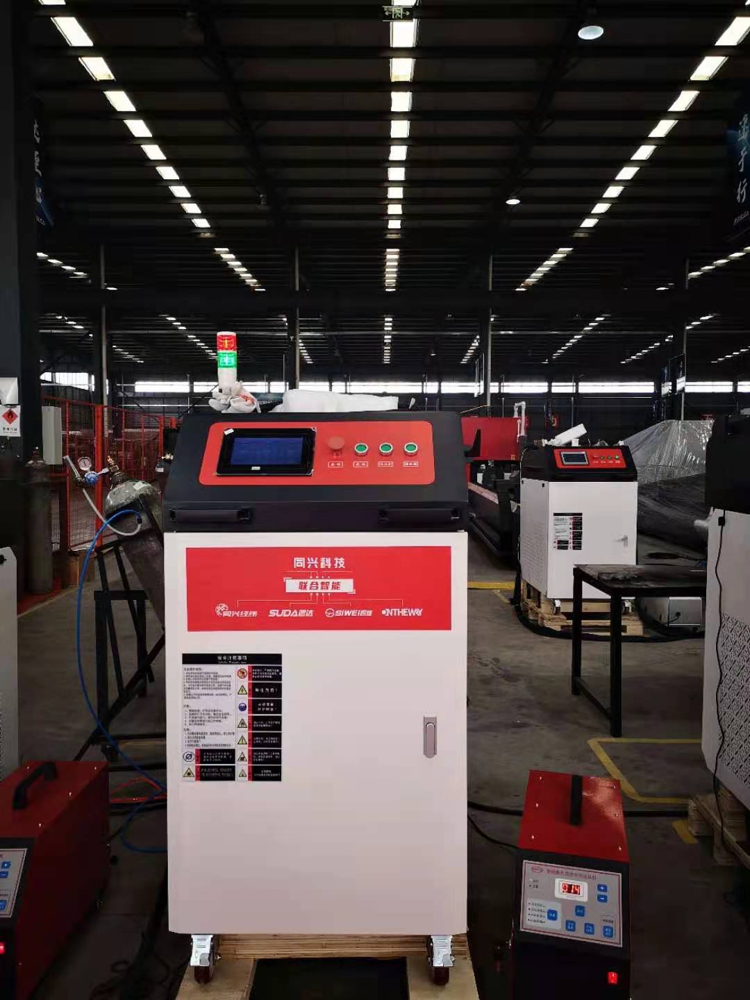 Professional Fiber Laser Welding Machine for 5mm Thick Plate Welding can be used for complex and irregular welding