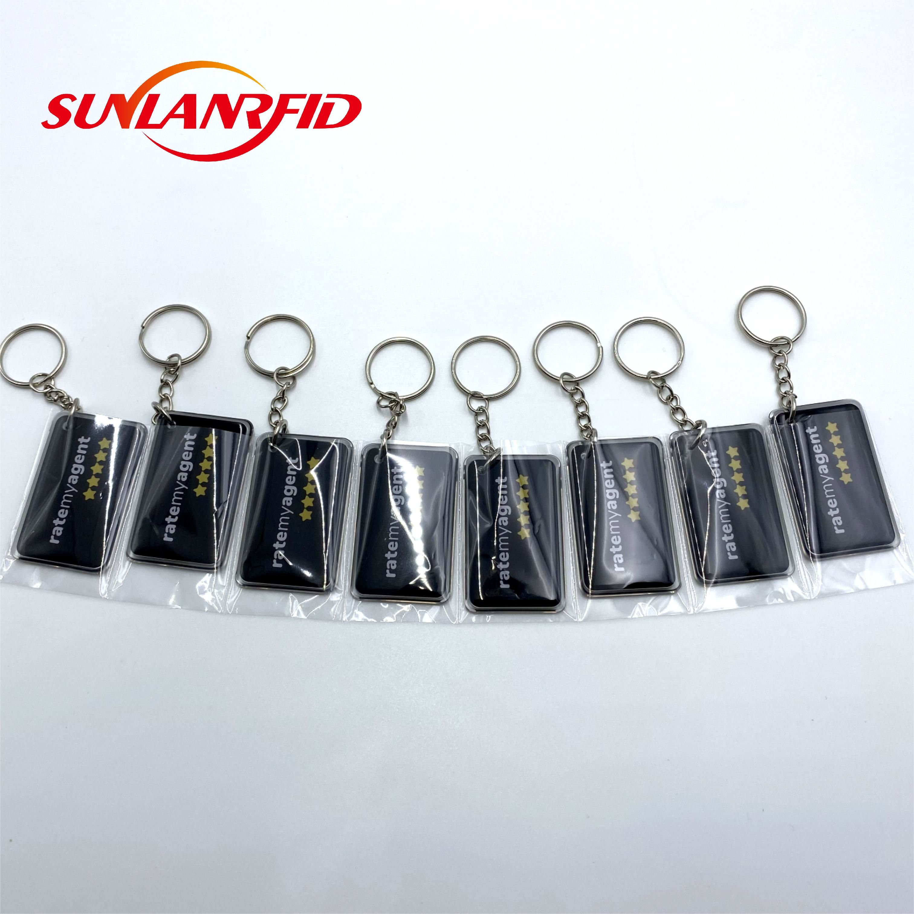 SUNLAN Customized Logo Printing 30mm NTAG 215 Epoxy card keyfobs share Social Media Phone Tags Waterproof NFC Epoxy NFC Keychain