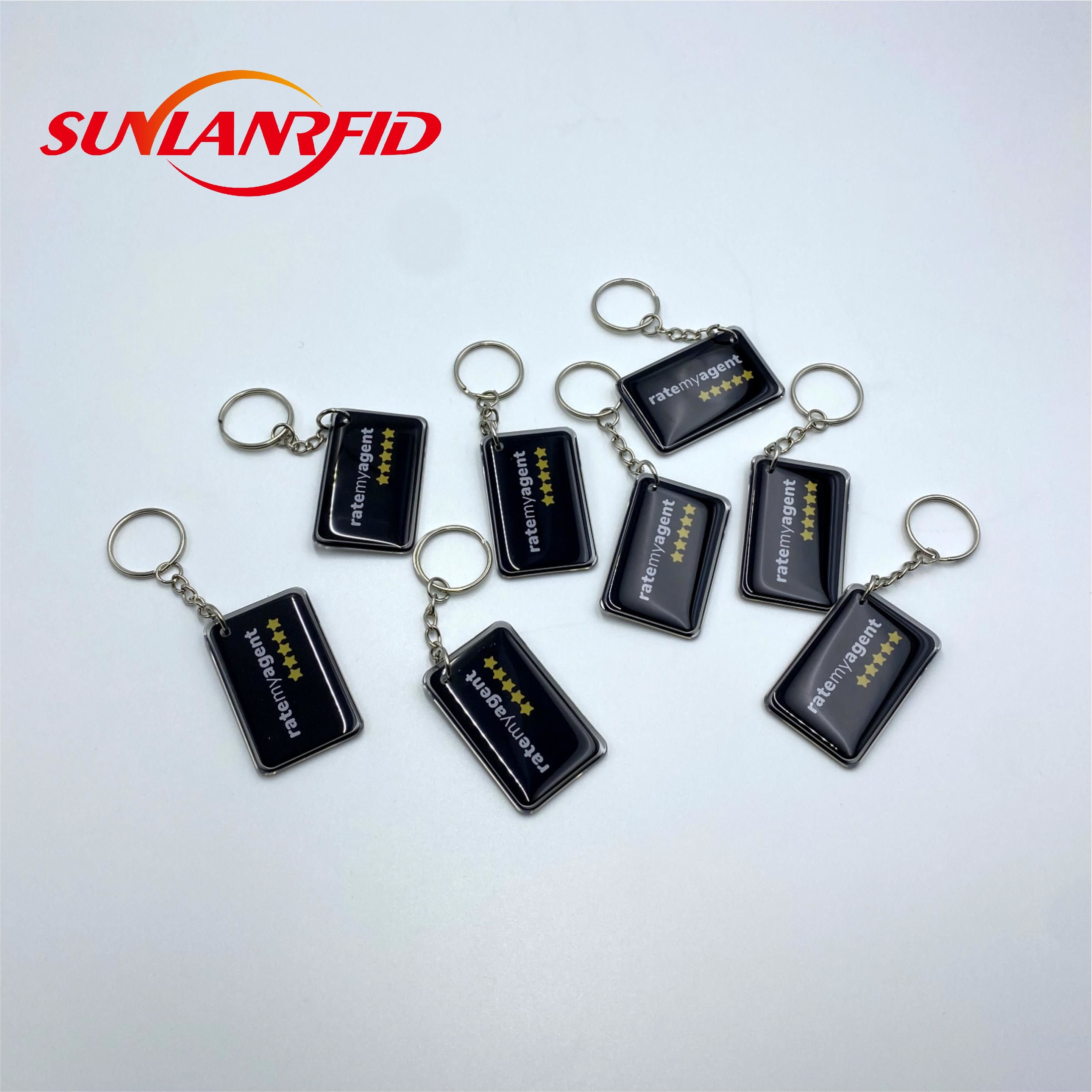SUNLAN Customized Logo Printing 30mm NTAG 215 Epoxy card keyfobs share Social Media Phone Tags Waterproof NFC Epoxy NFC Keychain