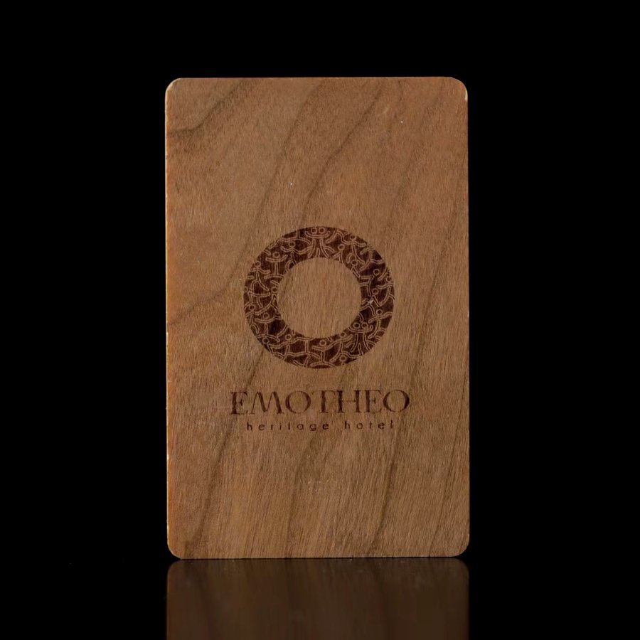13.56Mhz Eco friendly Bamboo Wooden RFID Hotel Key Card Wood NFC Card for Hotels