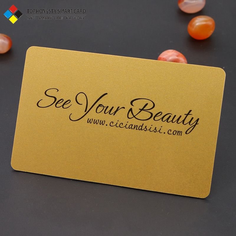 Customized PC PVC Gift Vip Loyalty Membership Card With Barcode And Qr Code 13.56Mhz decryption 101 track card