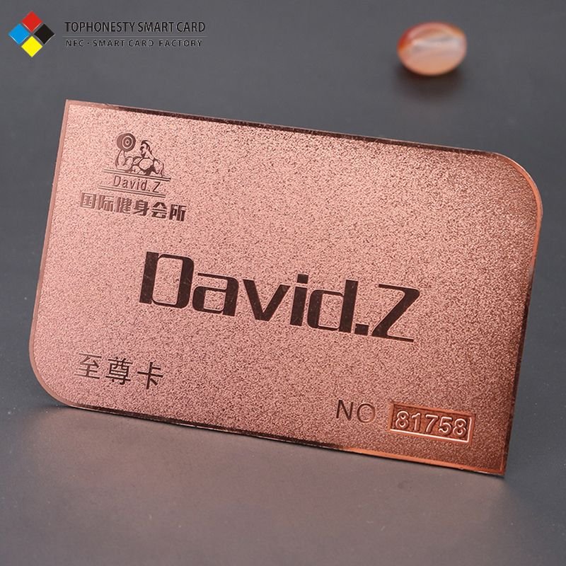 Customized PC PVC Gift Vip Loyalty Membership Card With Barcode And Qr Code 13.56Mhz decryption 101 track card