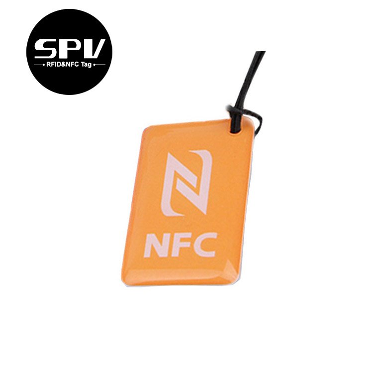 Programmable 13.56MHz Ntag213 Crystal Resin NFC Epoxy Key Fob RFID Access Control Keychain Tag