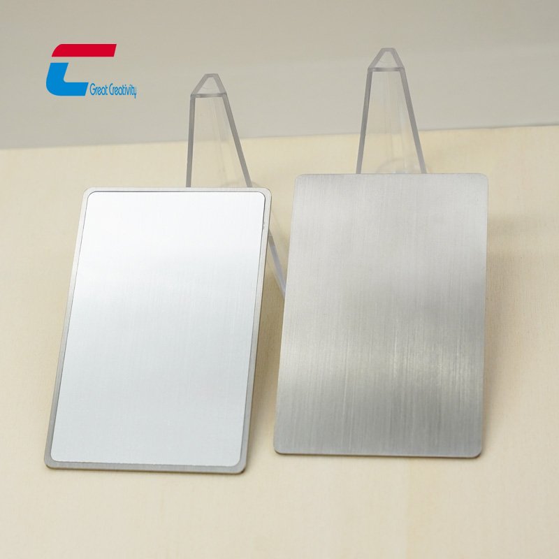 Luxury customized chip hidden stainless steel Nfc card Ntag213 215 216 black golden silver nfc metal card with metal frame