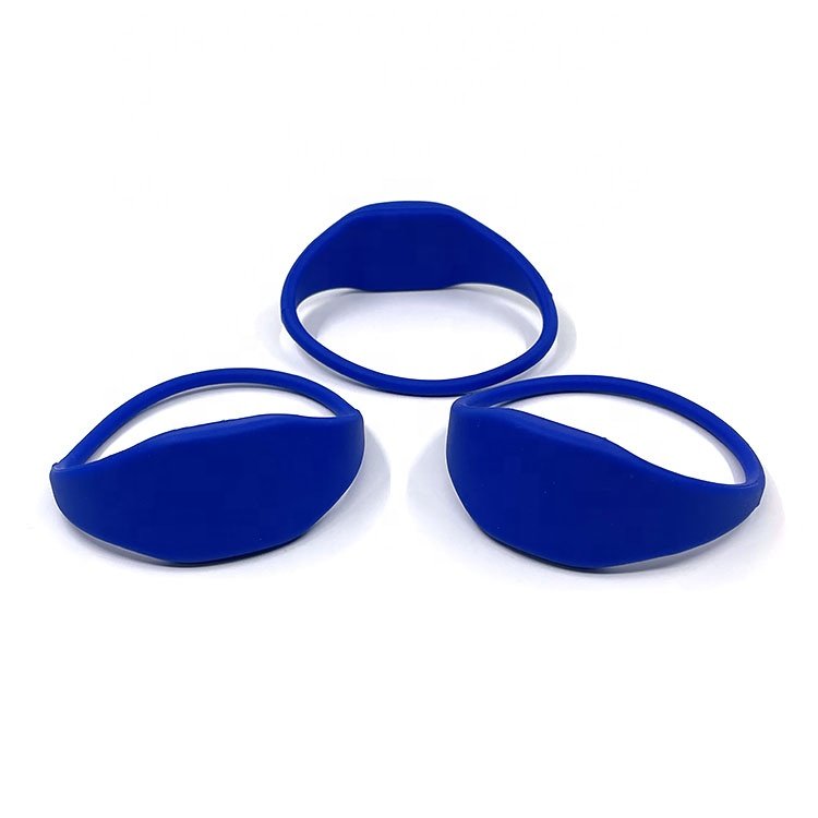 Customized Logo Waterproof NFC Bracelet Cashless Payment Wristband Adjustable RFID Silicone Wristband