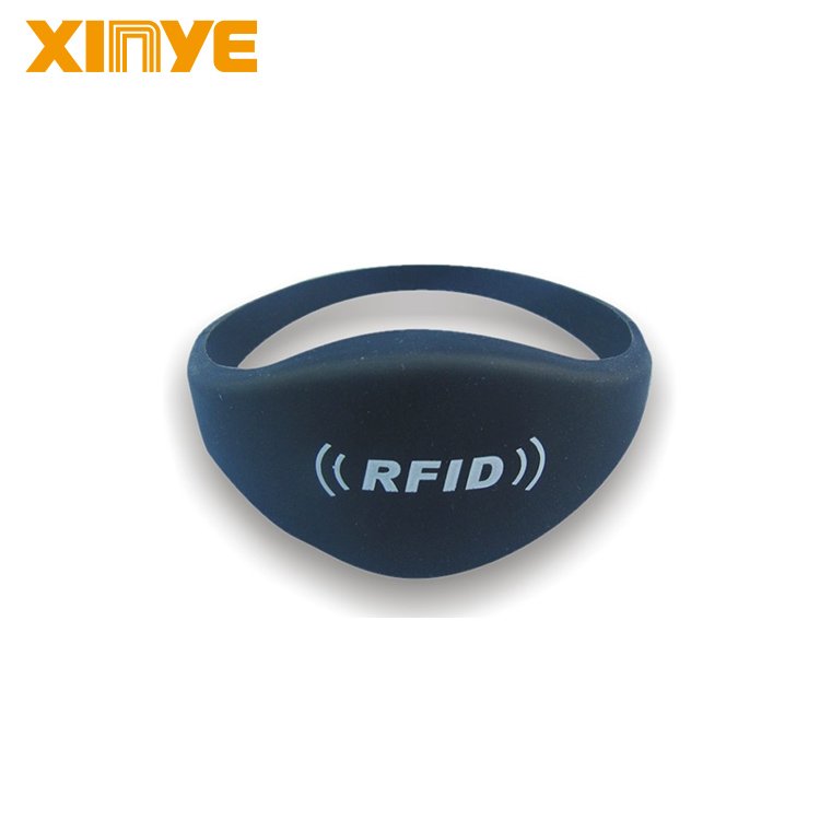Customized sillicon bracelet rfid wristbands uhf rfid long range silicone wristband
