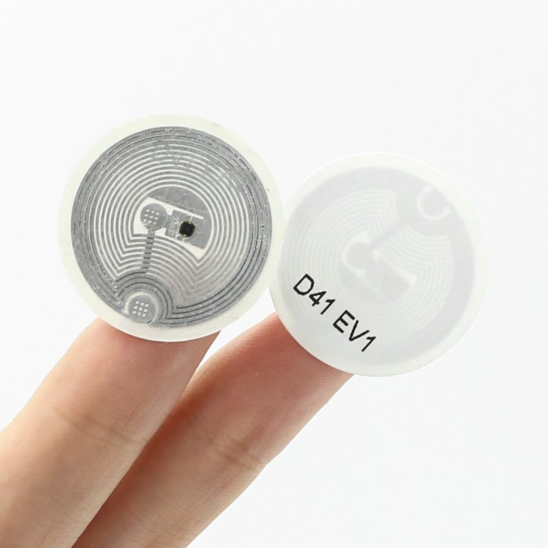 25mm D41 mifare desfire ev1 4k 13.56mhz round blank rfid sticker roll