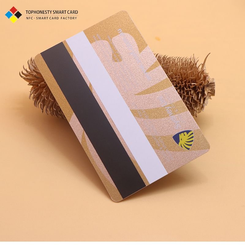 Customized 13.56Mhz PVC rfid smart chip 1K nfc hotel smart key blank card for access control magnetic vip visiting card