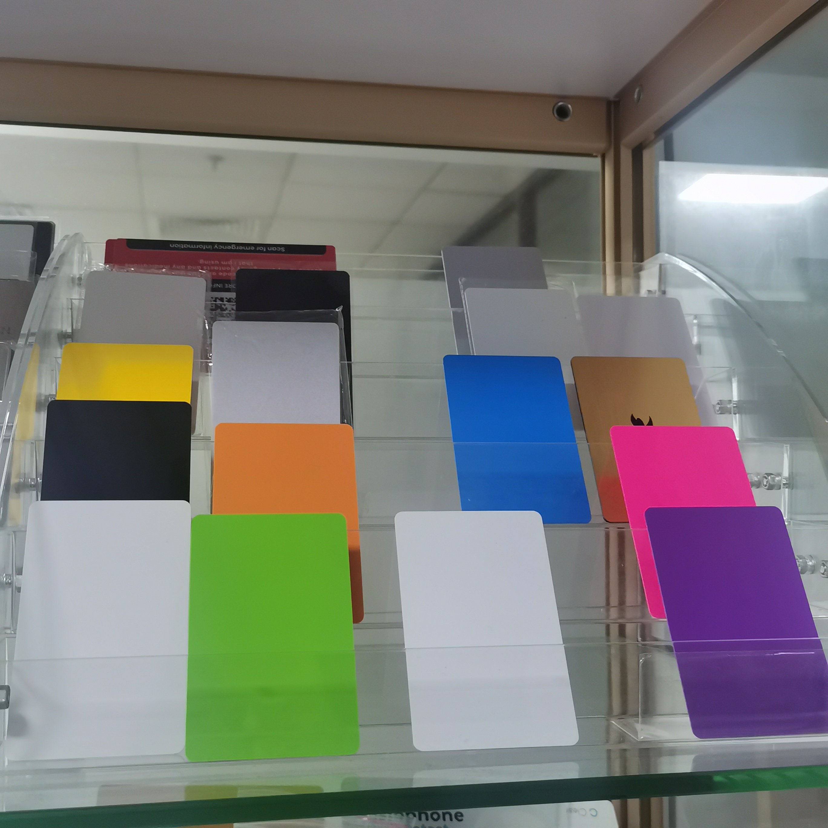 Factory Price CR80 High Quality blank cards with chip White Black Inkjet pvc id card