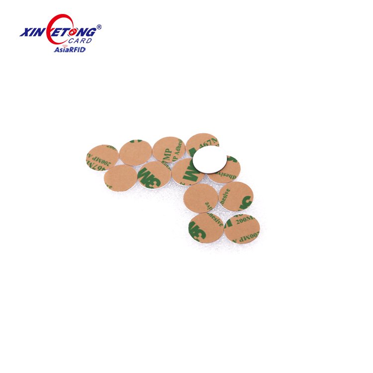 NFC Tag 213 144 Bytes RFID Round Tag Adhesive Label Sticker NFC PVC White Blank Card 13.56mhz HF RFID Coin Tag