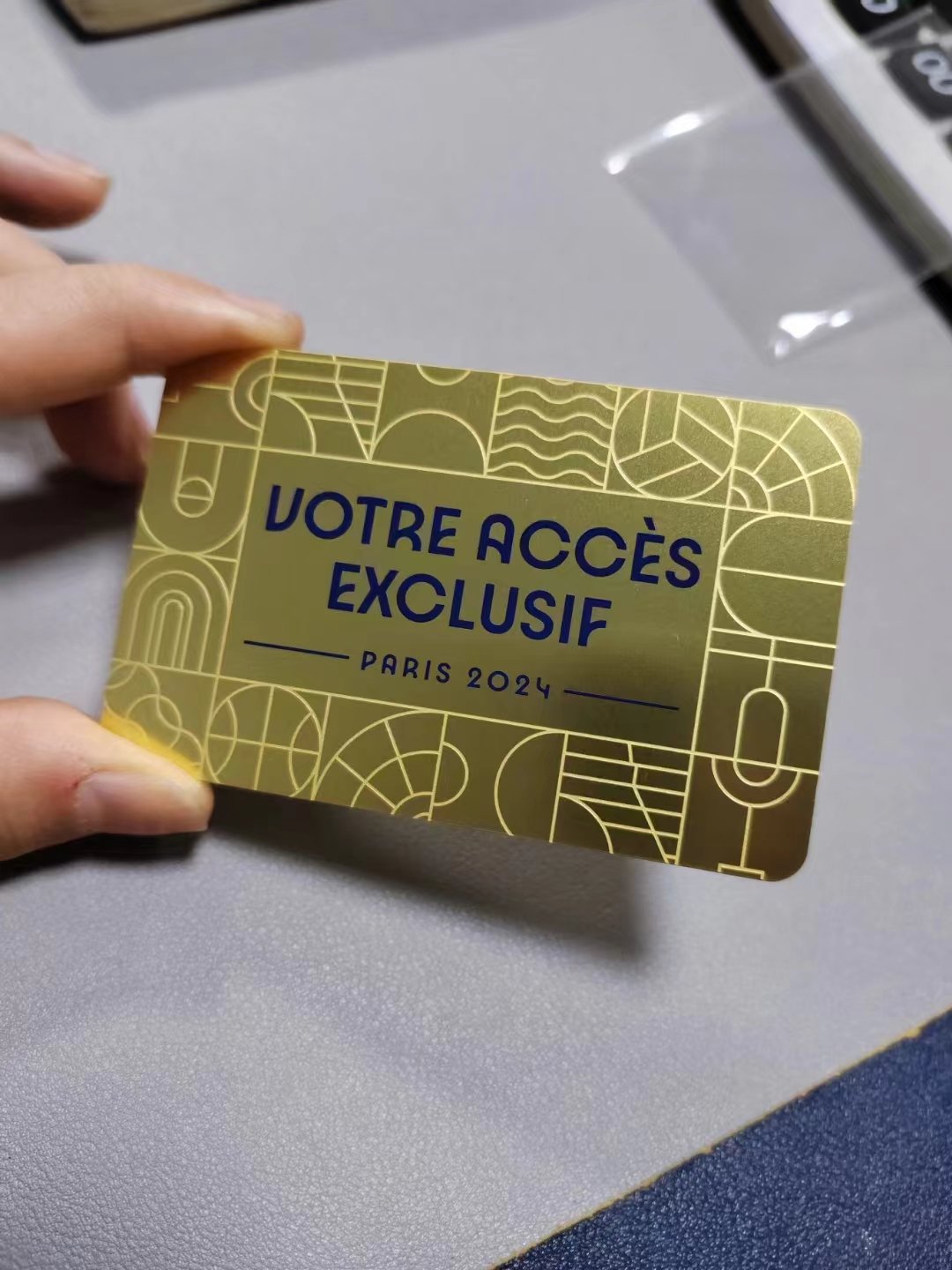 Hot Selling Premium Blank Brushed Gold Nfc Metal Card Laser Nfc Luxury Metal Vip Business Cards