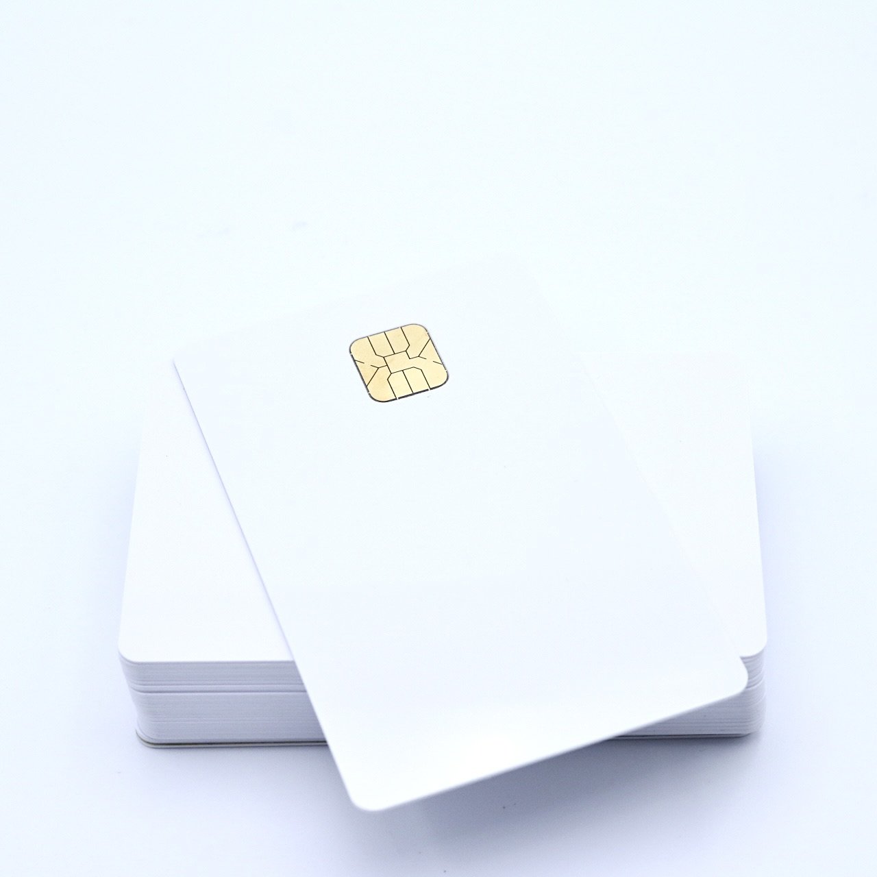 White AT24C02 Waterproof PVC PET 125kHz 13.56MHz Frequencies Mini Tag ISO Model Number NFC RFID Business Contact Smart IC Card