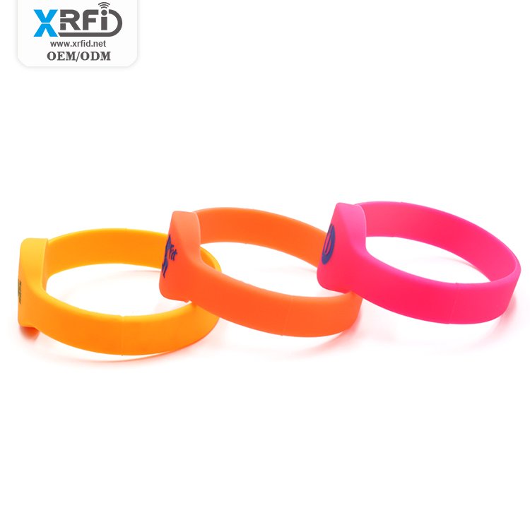 Slim Soft Rfid Silicone Wristband Nfc Bracelet Access Control Card Suitable For Payment Security System