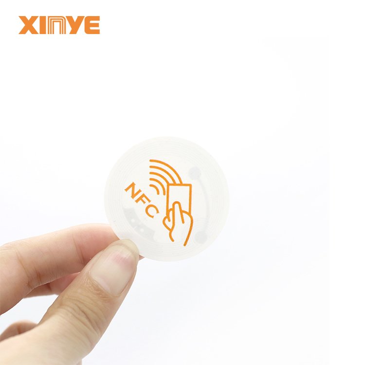 Smart tag manufacturers RFID NFC HF round antenna ntag213 ntag215 rewrite sticker RFID ISO14443 13.56mhz NFC tag labels 38mm