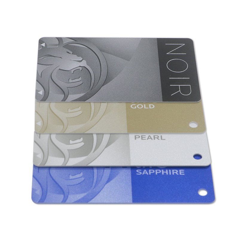 Customized PVC Club vip gift card with Magnetic Strip Logo and Barcode