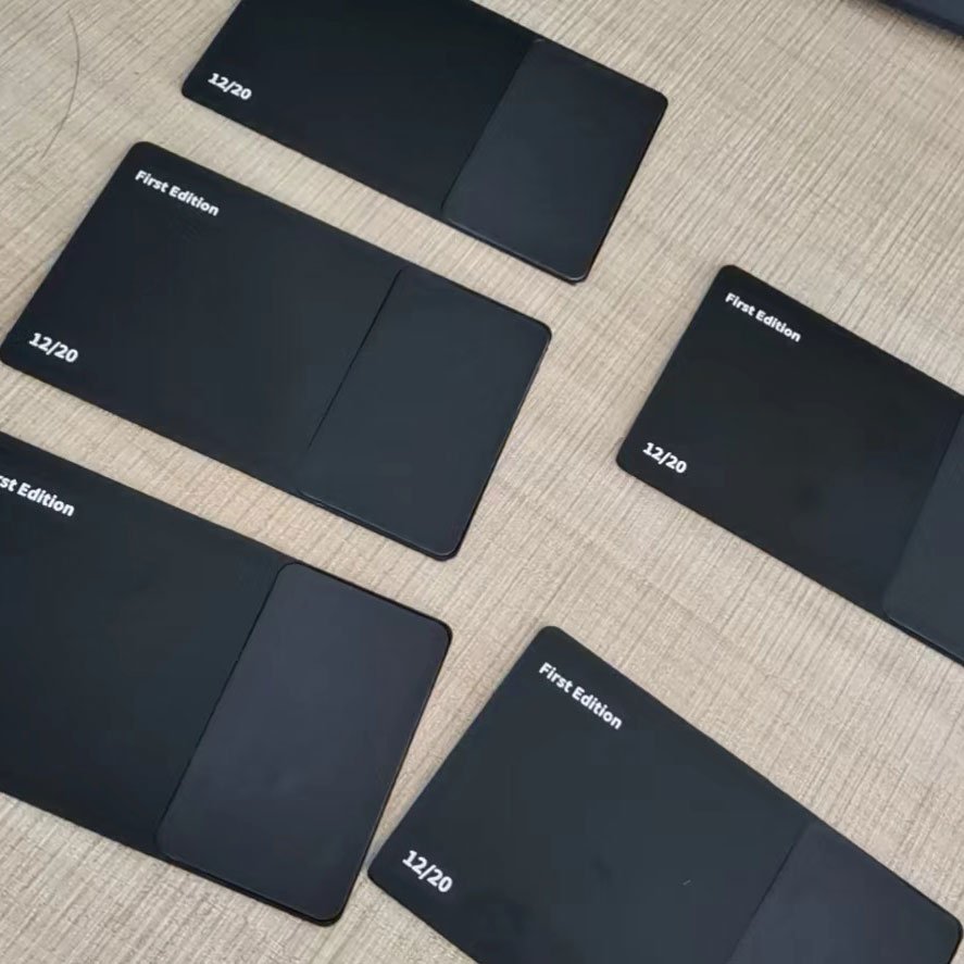 long reading range hidden invisible chip Tap to go NFC Chip Black NFC Metal Business Card for social media sharing
