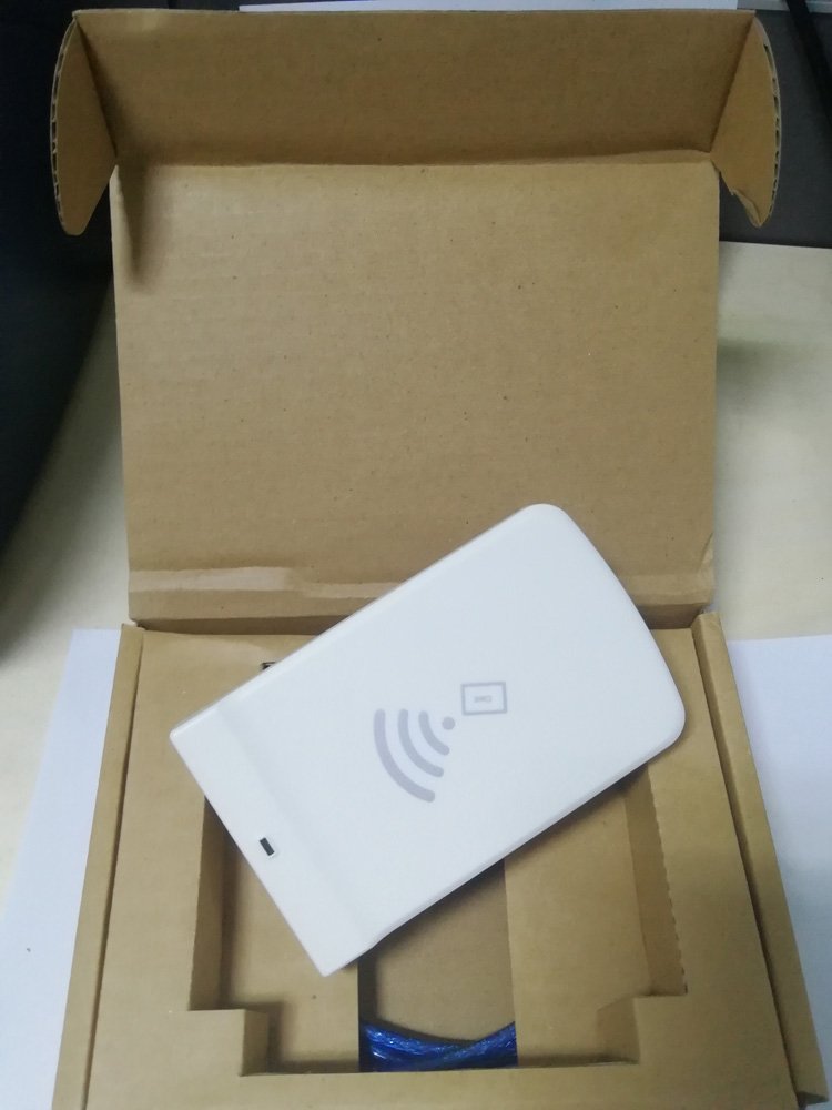 Winnix Long Distance 868MHz USB RFID Chip Reader Writer for Desktop Access Control Card Readers