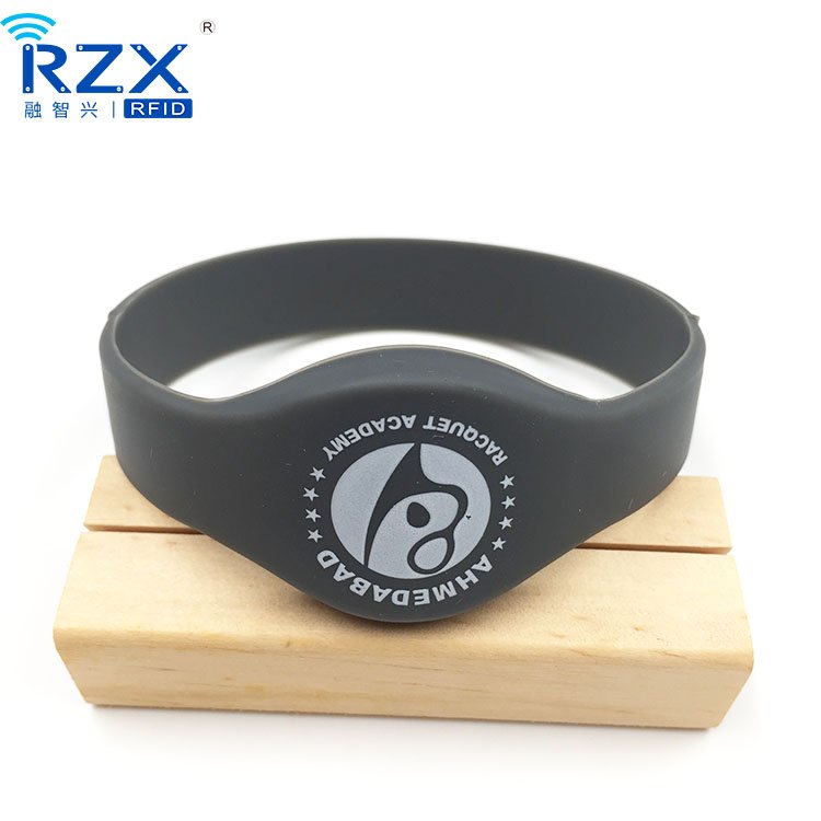 RFID Silicone Wristband Access Control System QR Code NFC Social Sharing Silicone Bracelet