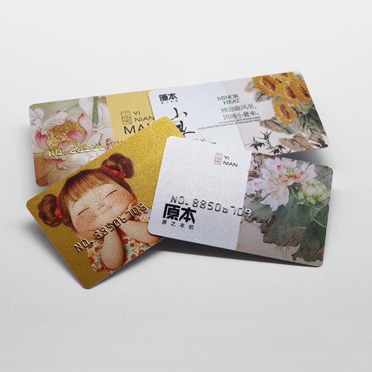 Factory Customized Plastic Gift CardS With Barcode /QR code Sales Customized Promotion Cheap Cards