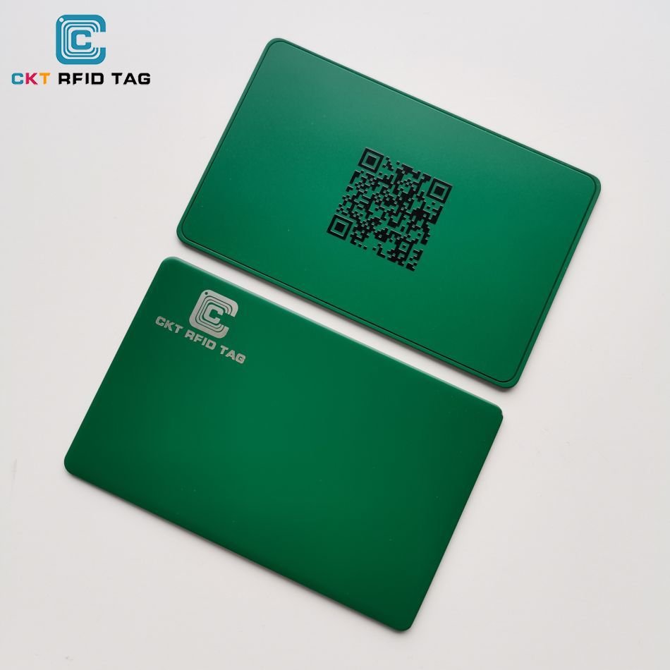 Silver customized engraved NFC metal business card green metal with unique QR code