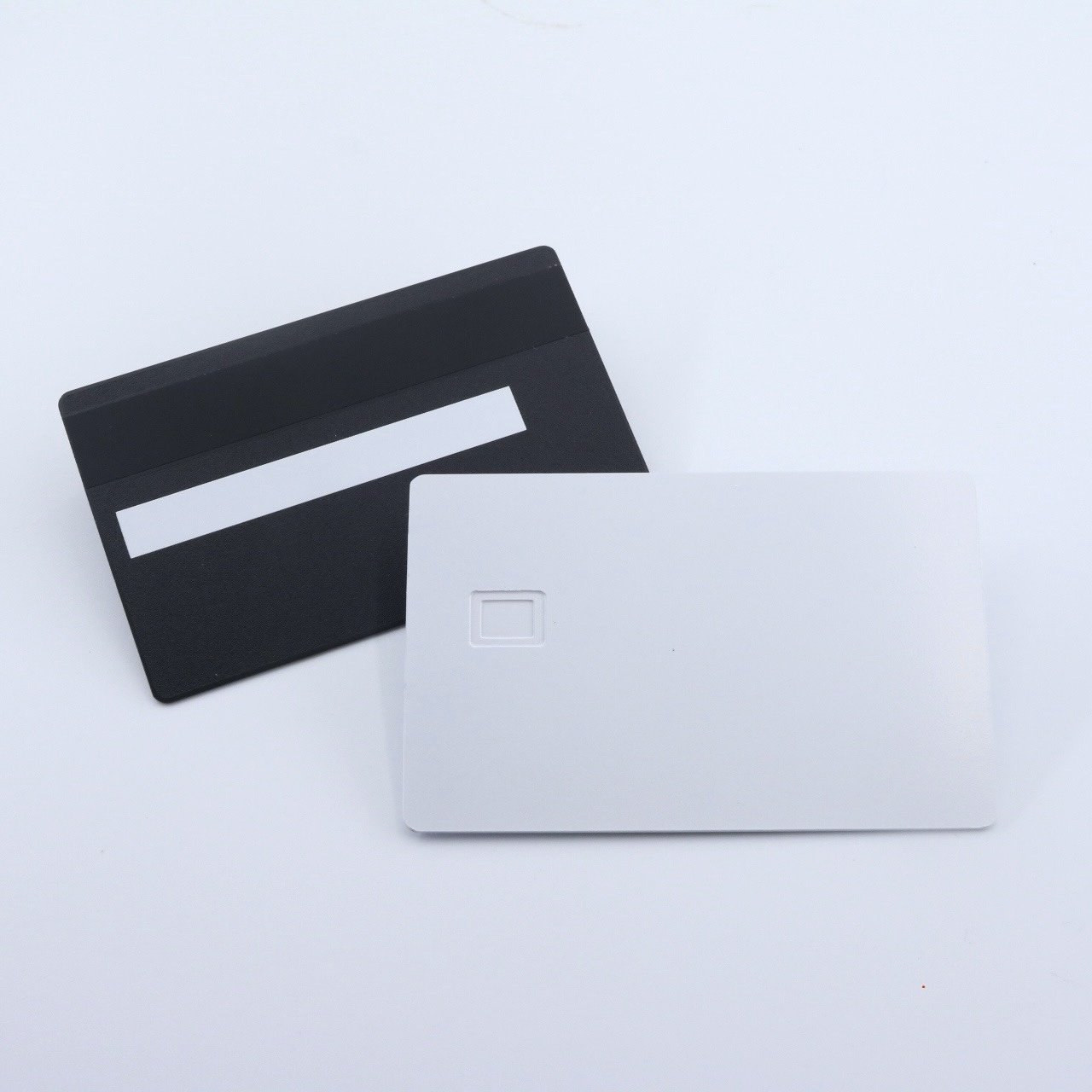 Personalized Custom 85mm*54mm Matte Black Gold Metal Credit Card NFC RFID Business Card with Signature strip