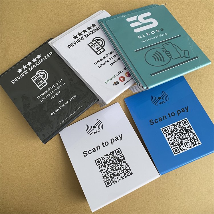 XL QR Code Equipped Nfc Embedded Scanned Card Display Table Stand