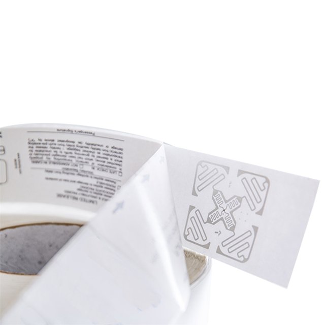NFC Product Access Control Card ISO 1800-6C NFC Tags Clothing Garment UHF 860-960MHz Passive NFC RFID Clothes Tag